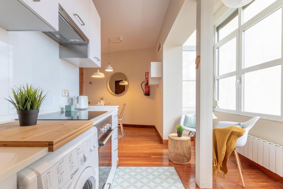 Acogedor Y Con Vistas - Casco Viejo & Parking Apartamento *